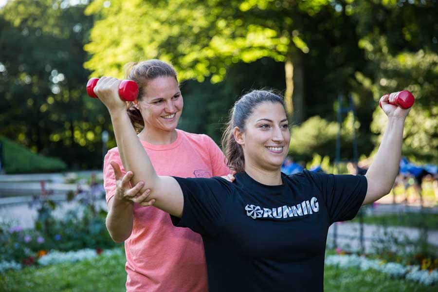 Krafttraining zum Abnehmen mit Personal Trainer